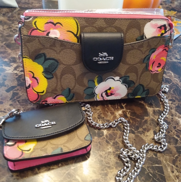 Coach cross body and coin bag - Picture 2 of 11